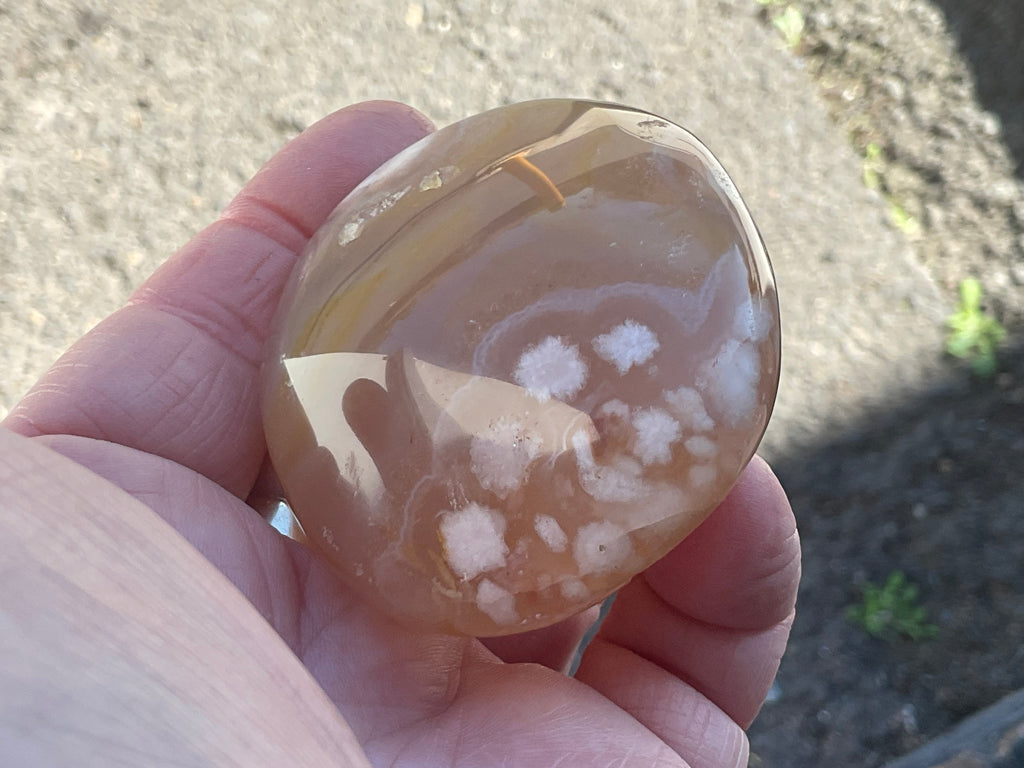 133g Flower Agate Palmstone B