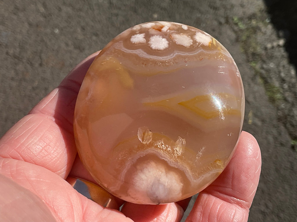 133g Flower Agate Palmstone B