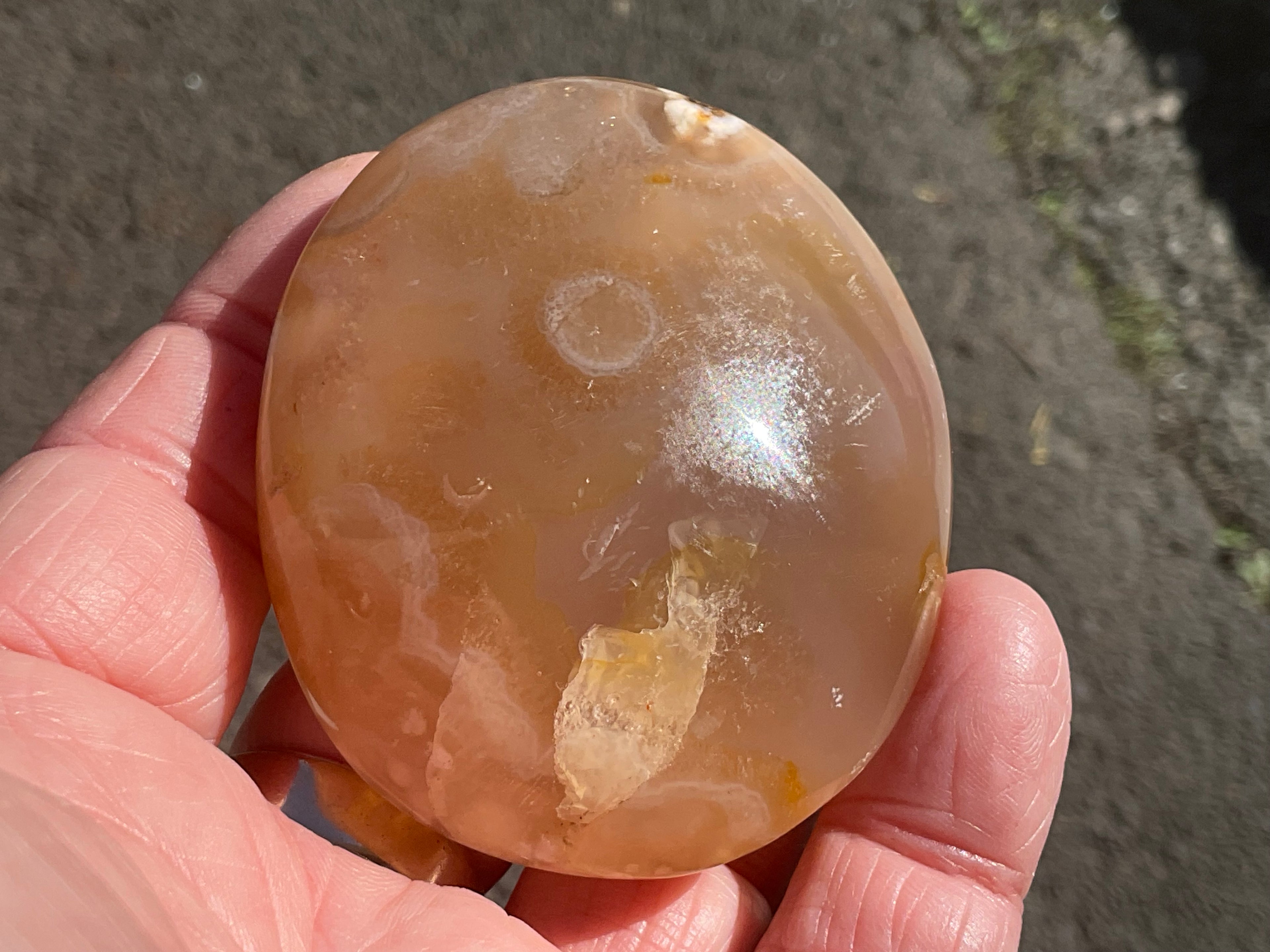 133g Flower Agate Palmstone B
