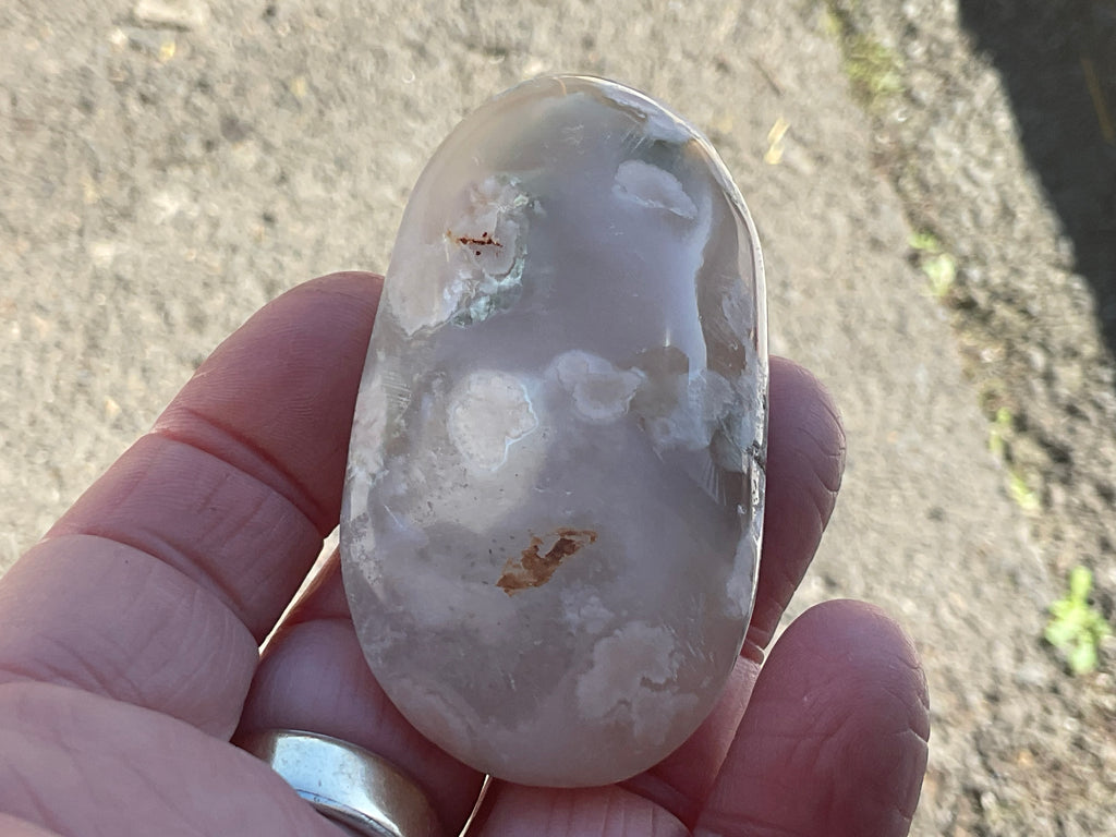 76g Flower Agate Palmstone 8B