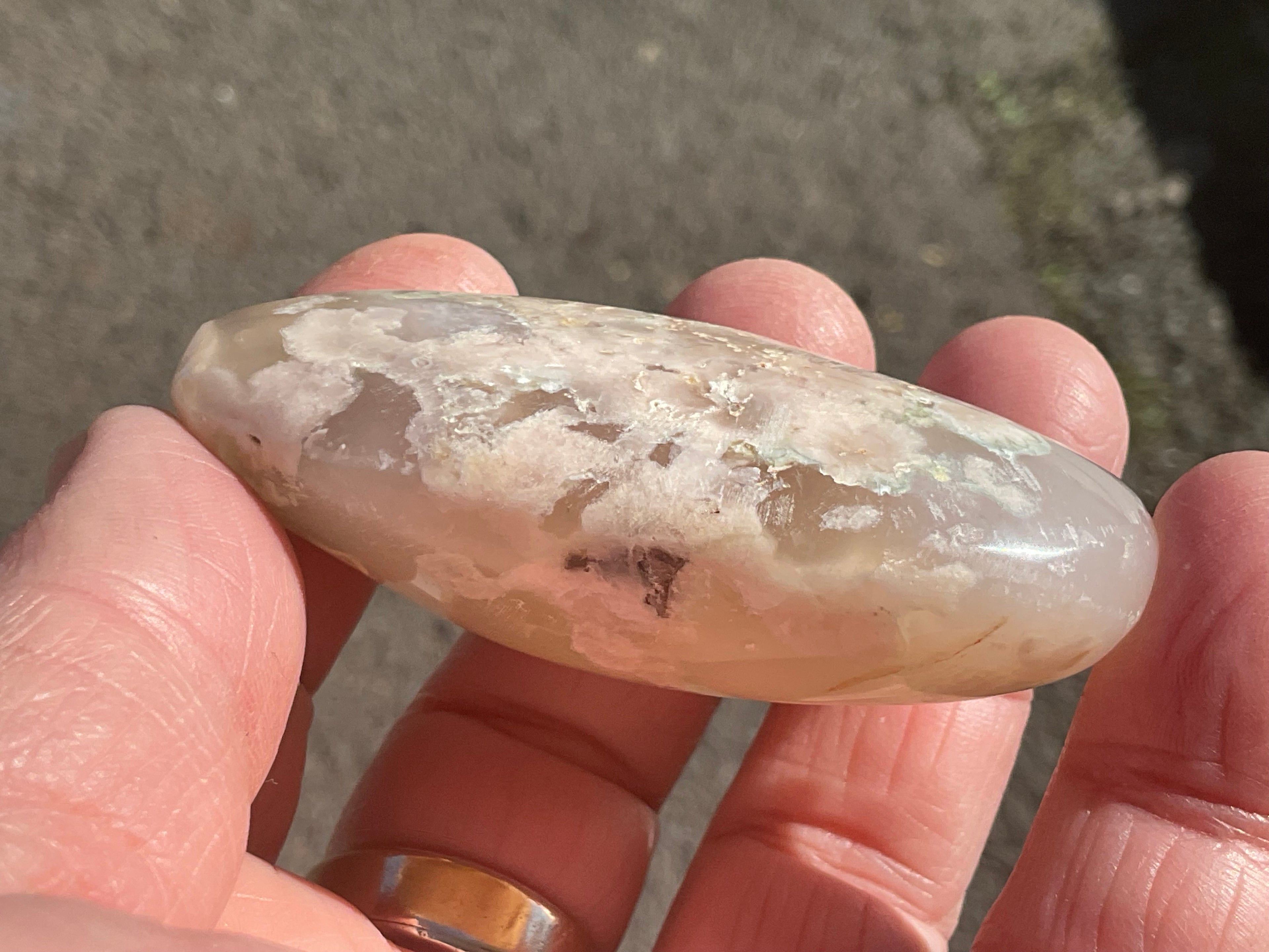 76g Flower Agate Palmstone 8B