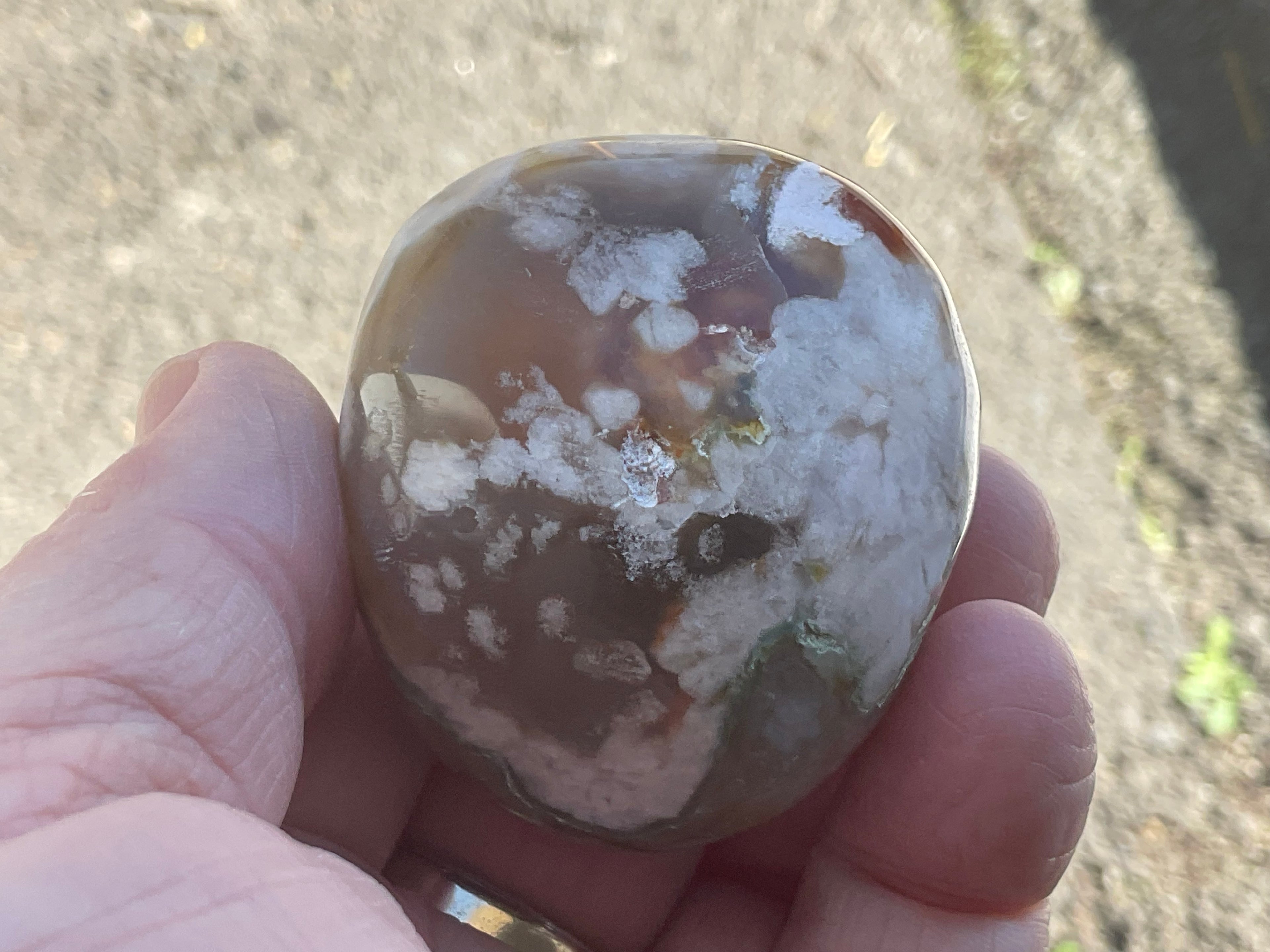 109g Flower Agate Palmstone 9A