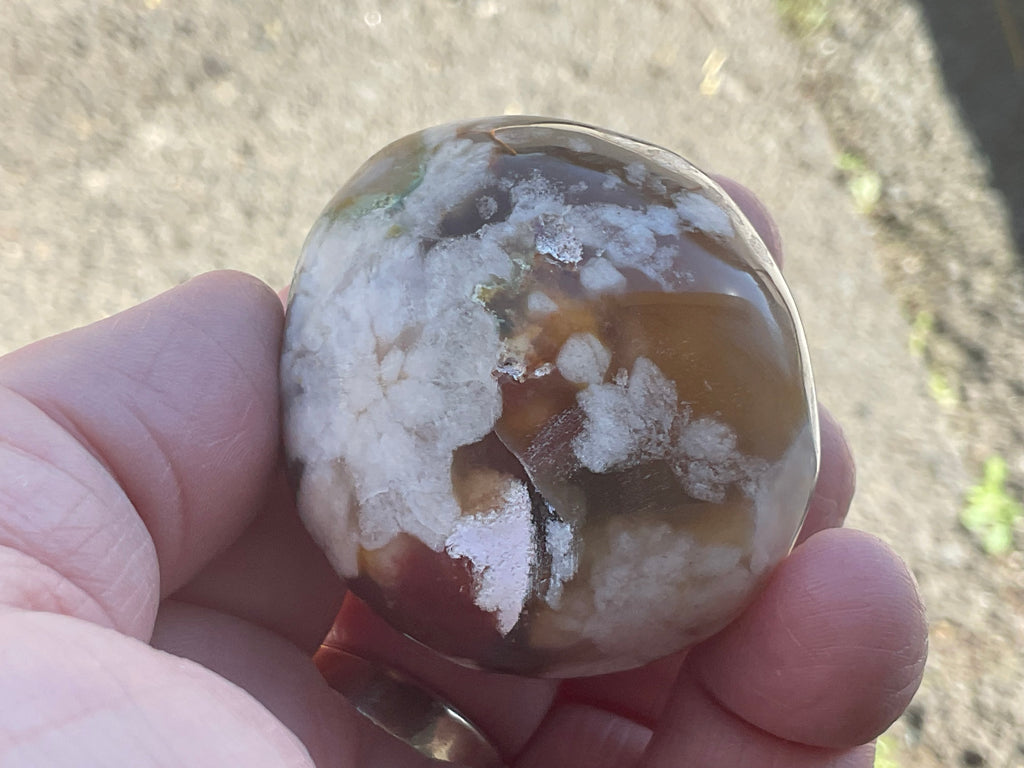109g Flower Agate Palmstone 9A