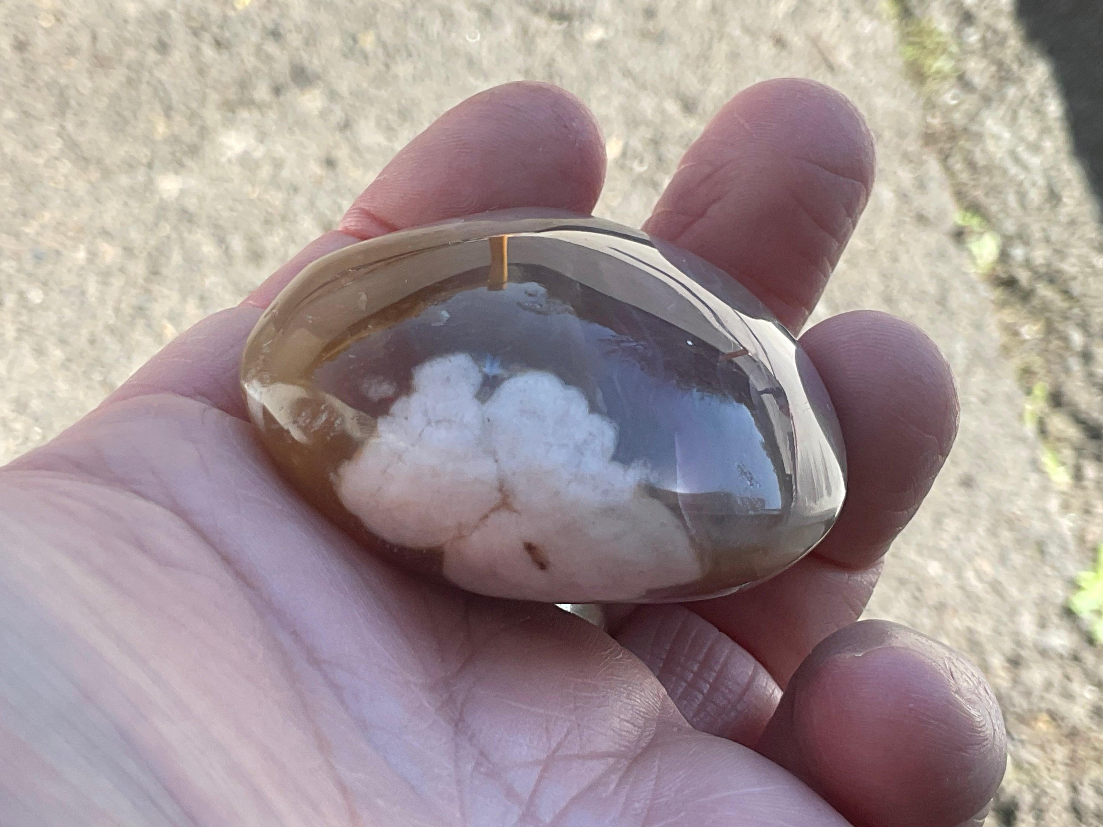 90g Flower Agate Palmstone 10A