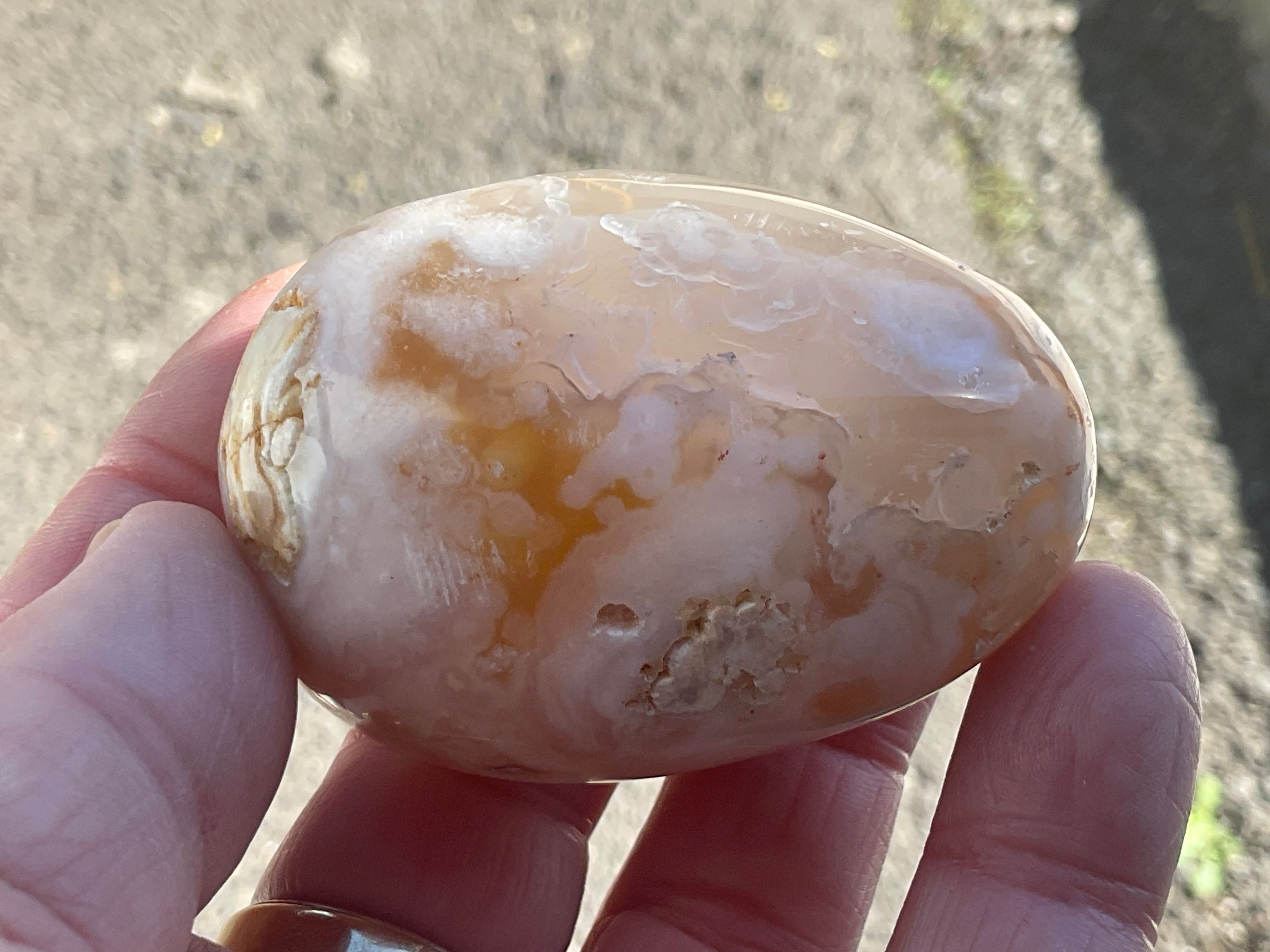 152g Flower Agate Palmstone 10B