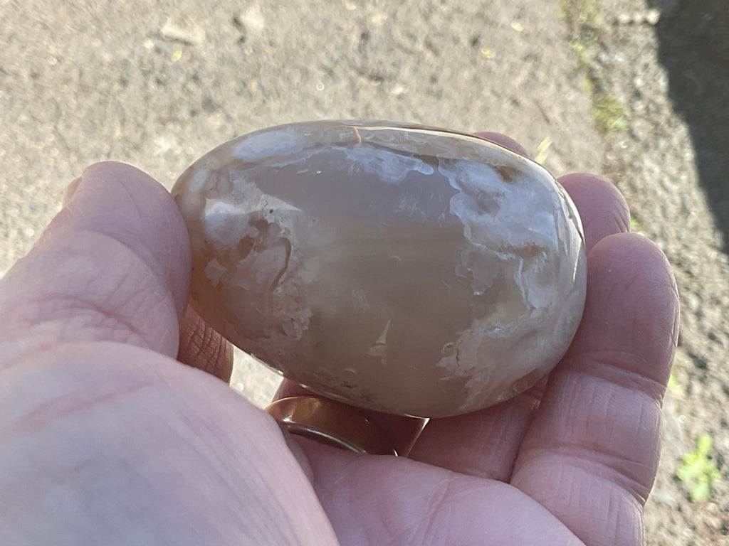 152g Flower Agate Palmstone 10B