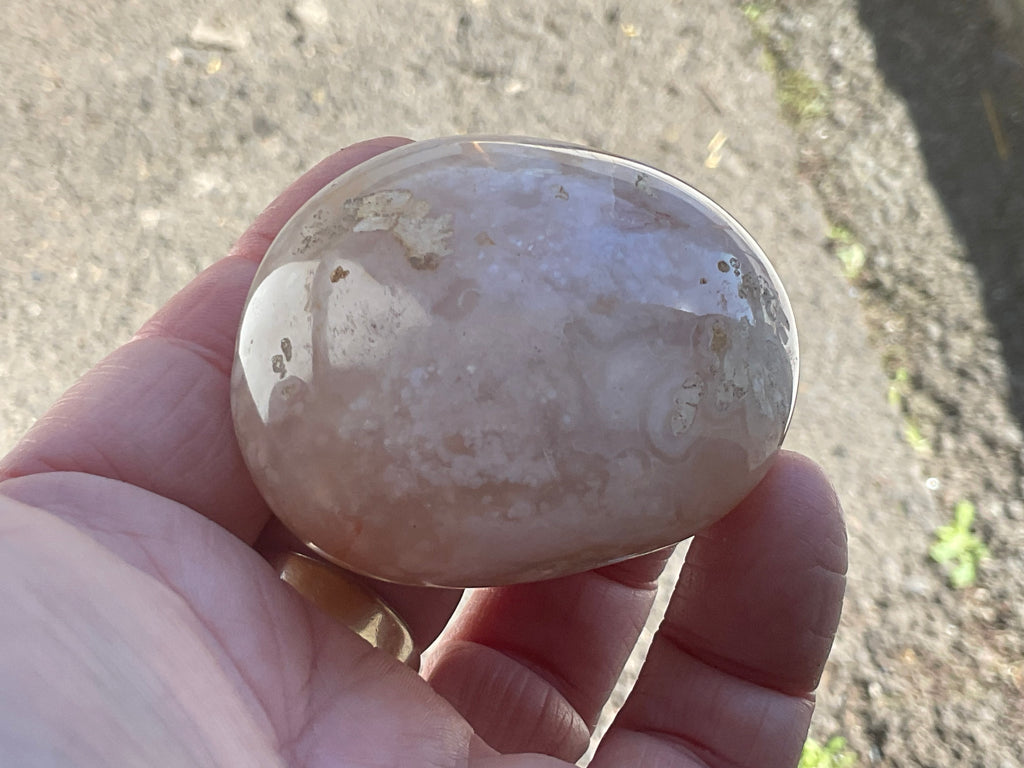 137g Flower Agate Palmstone 10C