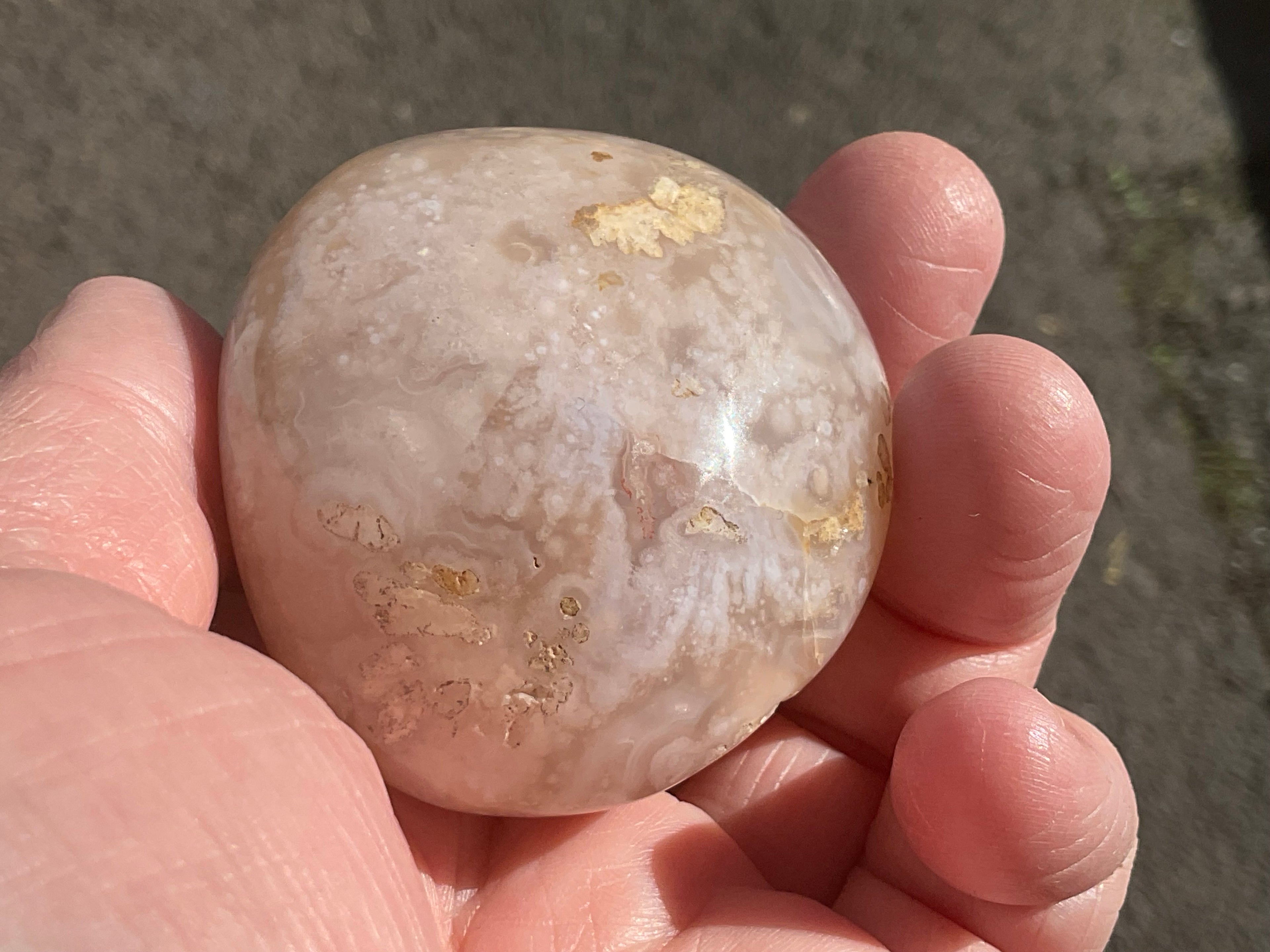 137g Flower Agate Palmstone 10C