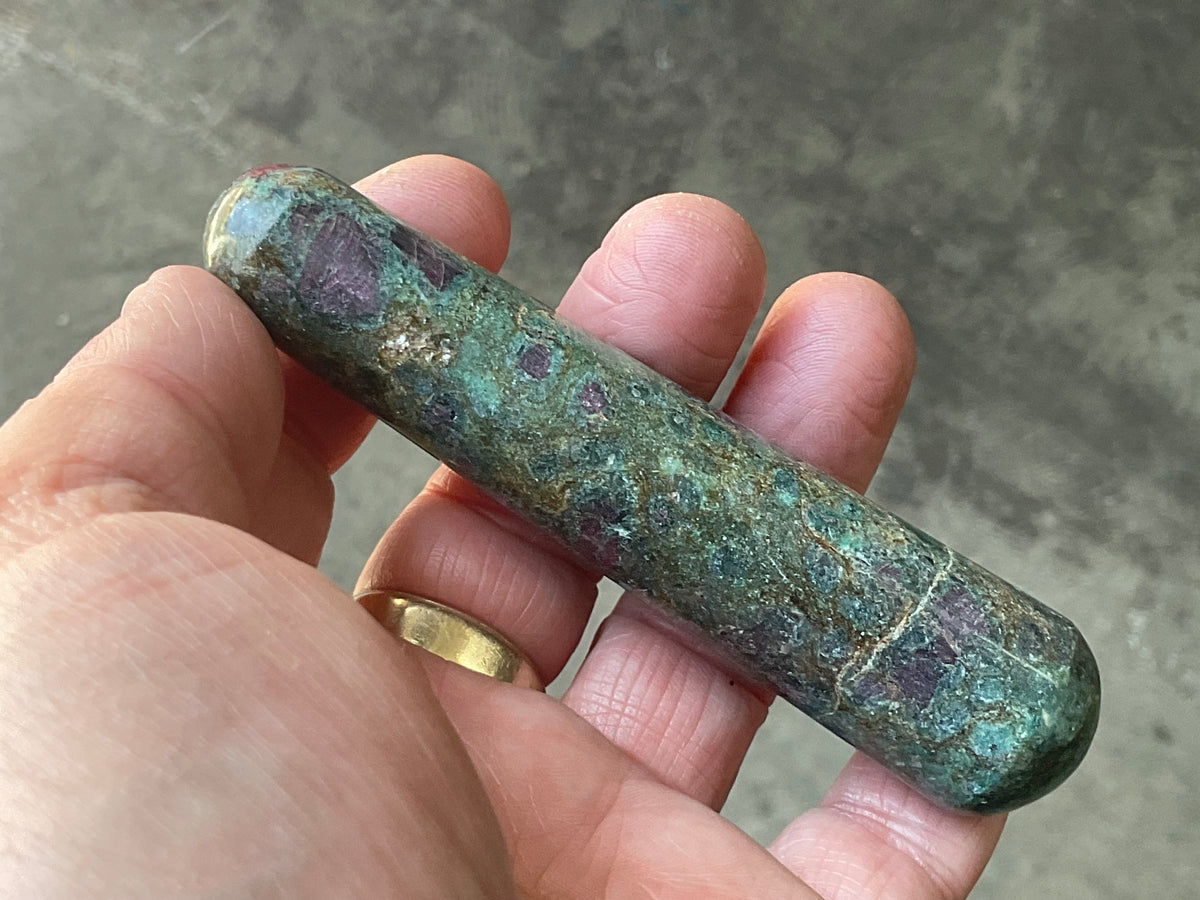 95g Ruby in Fuschite Massage Wand E