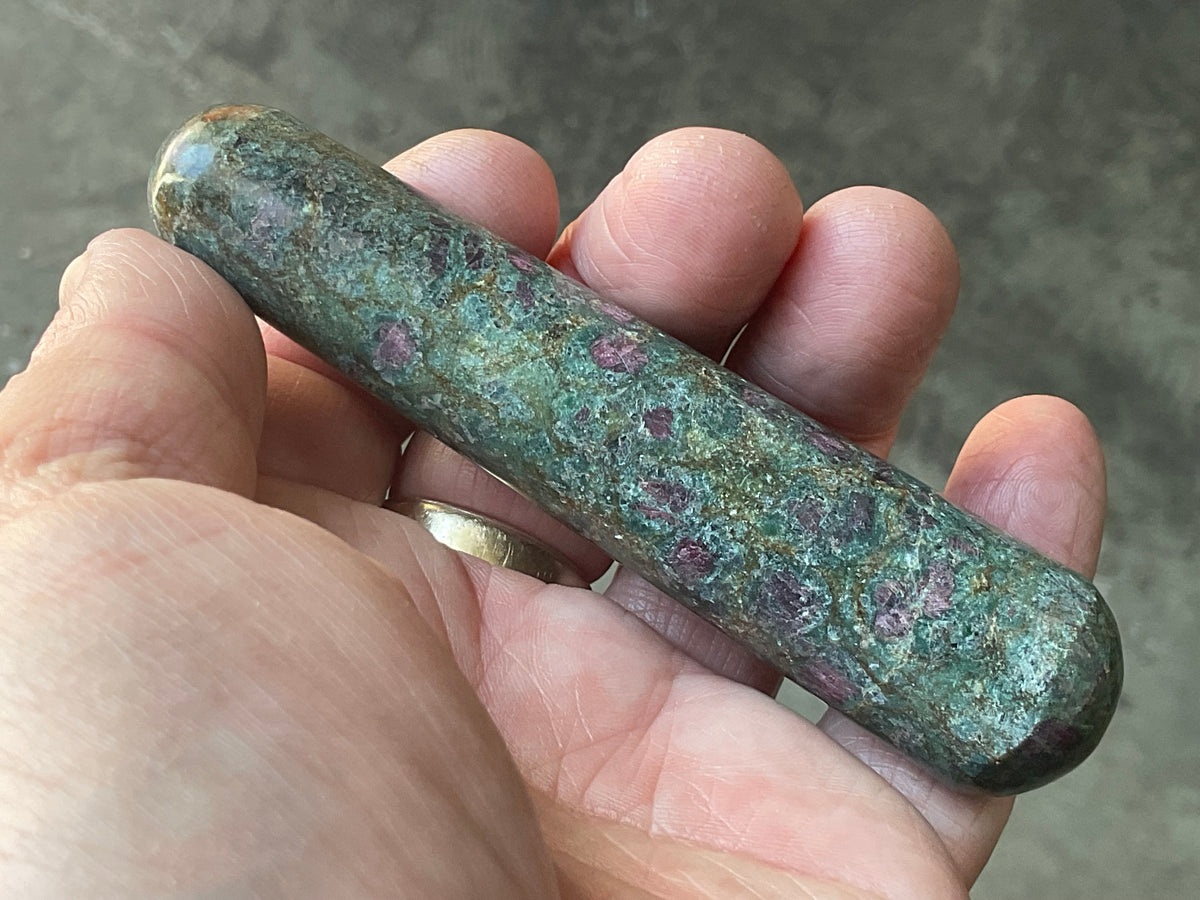95g Ruby in Fuschite Massage Wand E