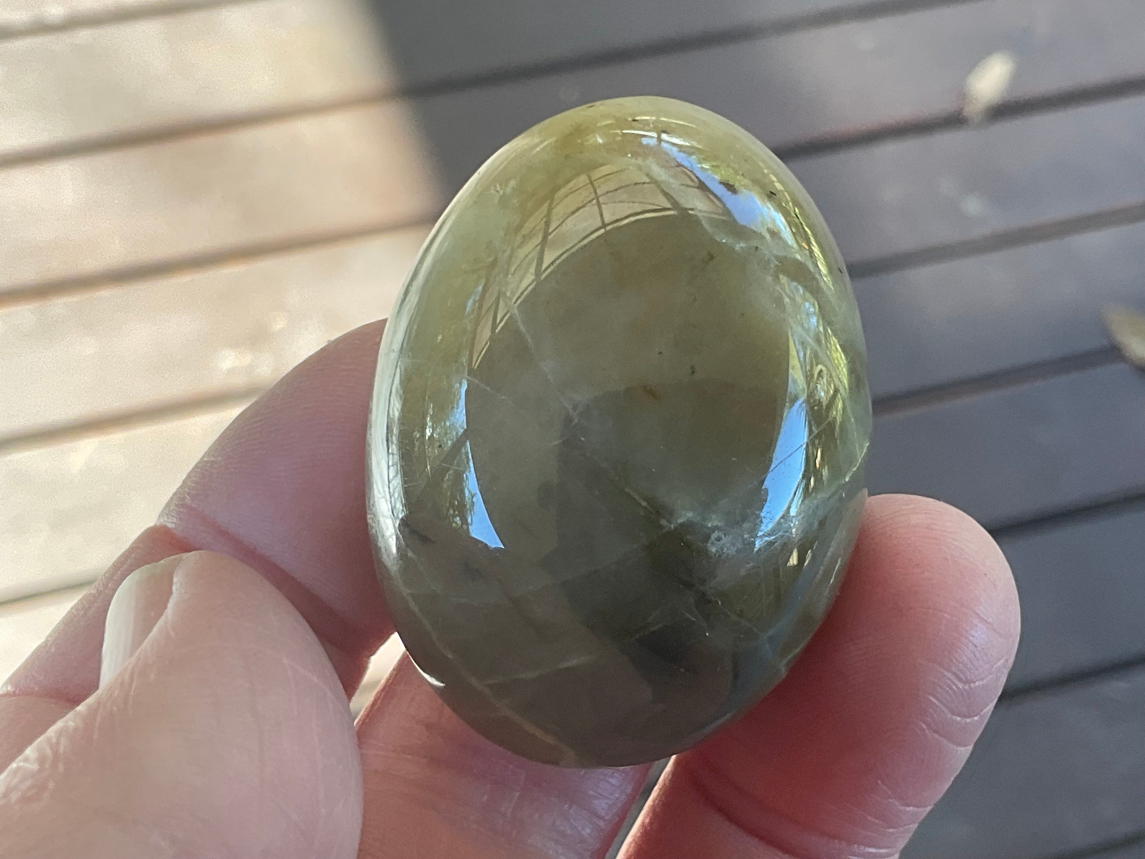 55g Garnerite Palmstone
