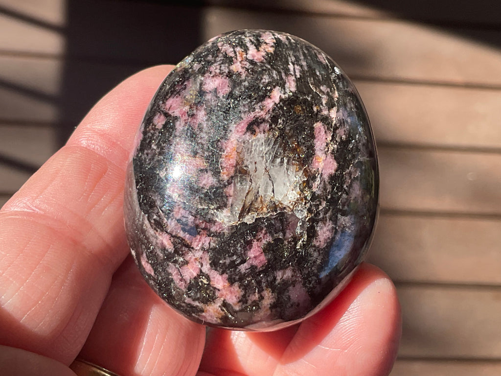 98g Rhodenite Palmstone 1D