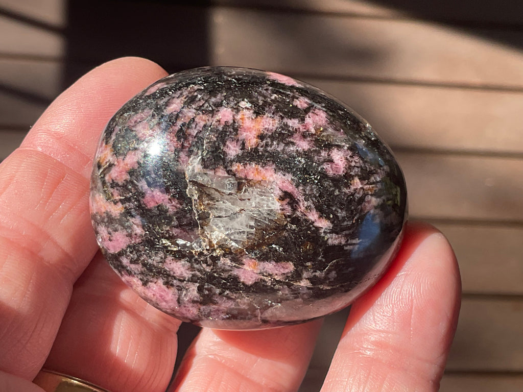 98g Rhodenite Palmstone 1D