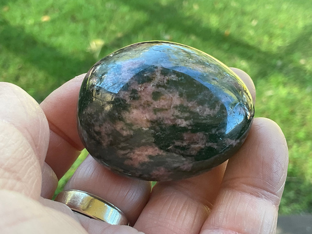 98g Rhodenite Palmstone 1D