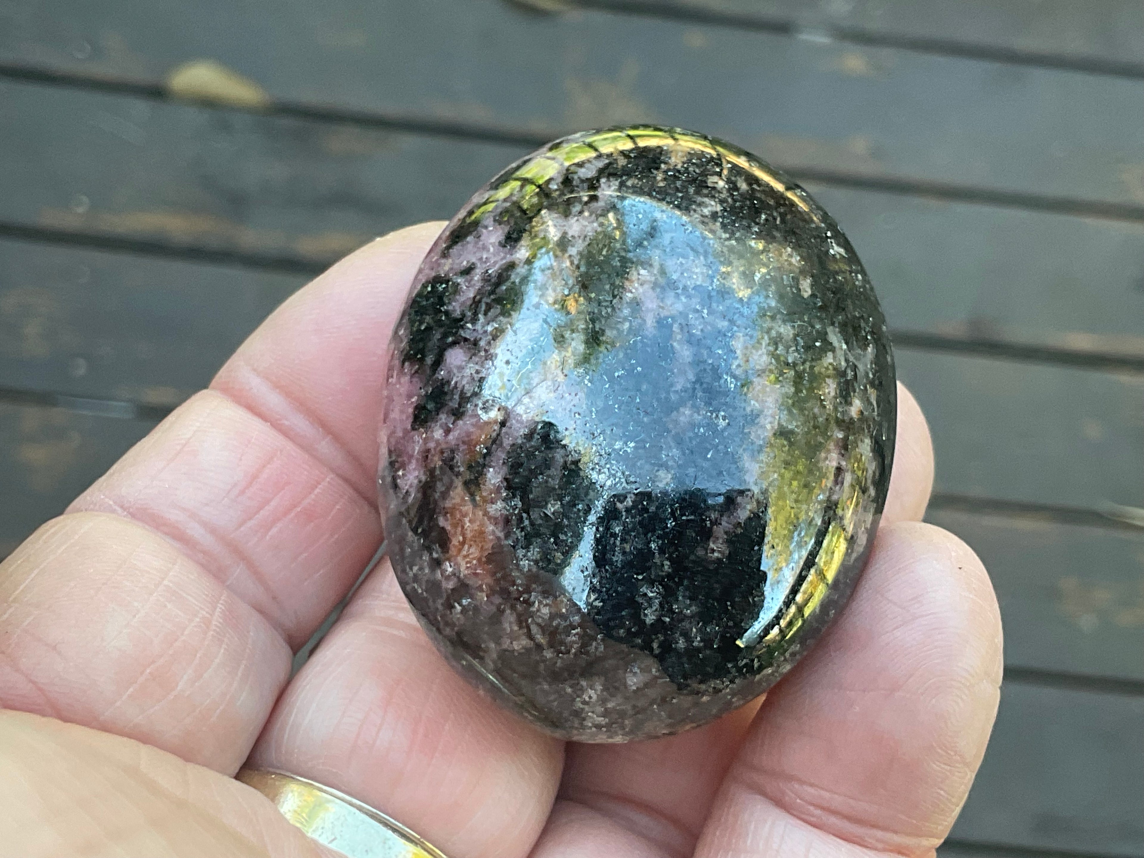 90g Rhodenite Palmstone 2D