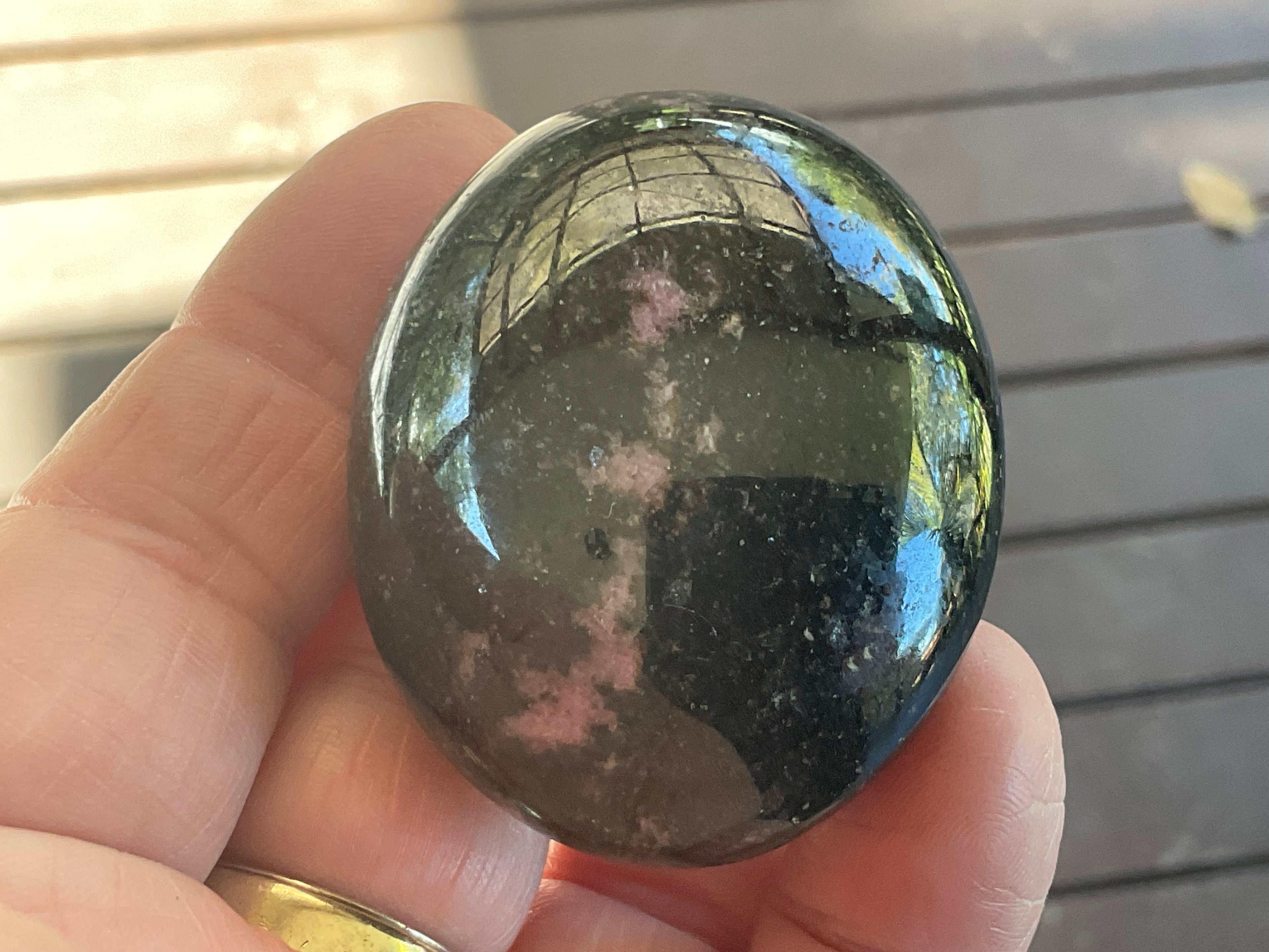 100g Rhodenite Palmstone 3B