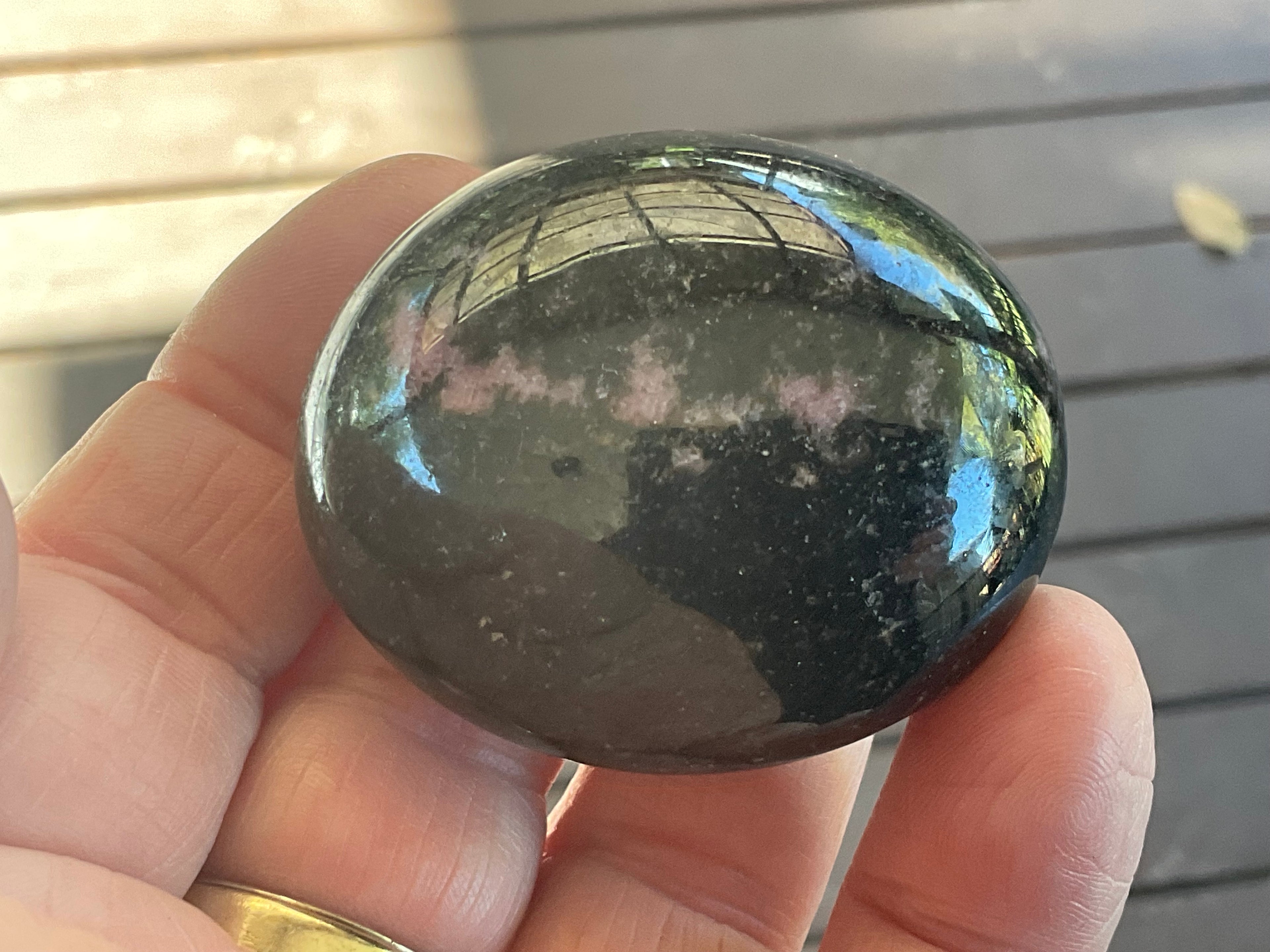 100g Rhodenite Palmstone 3B