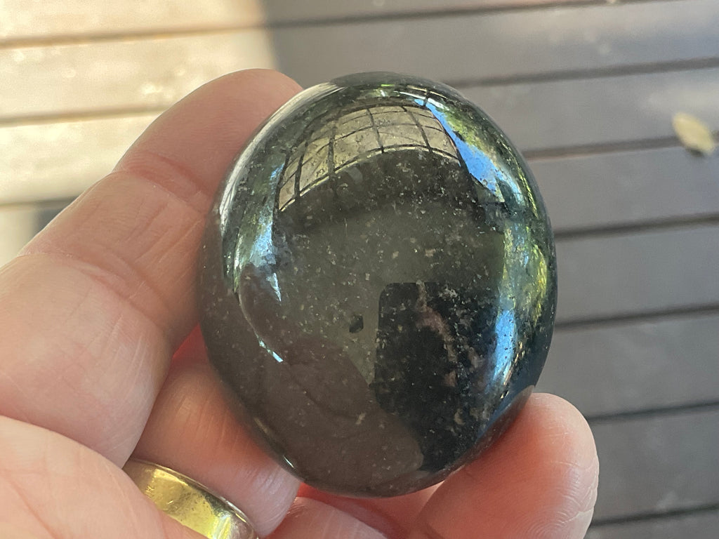 100g Rhodenite Palmstone 3B