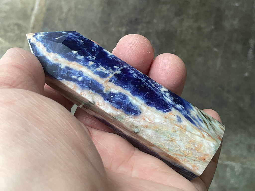 98g Sodalite with Sunstone Generator 3A