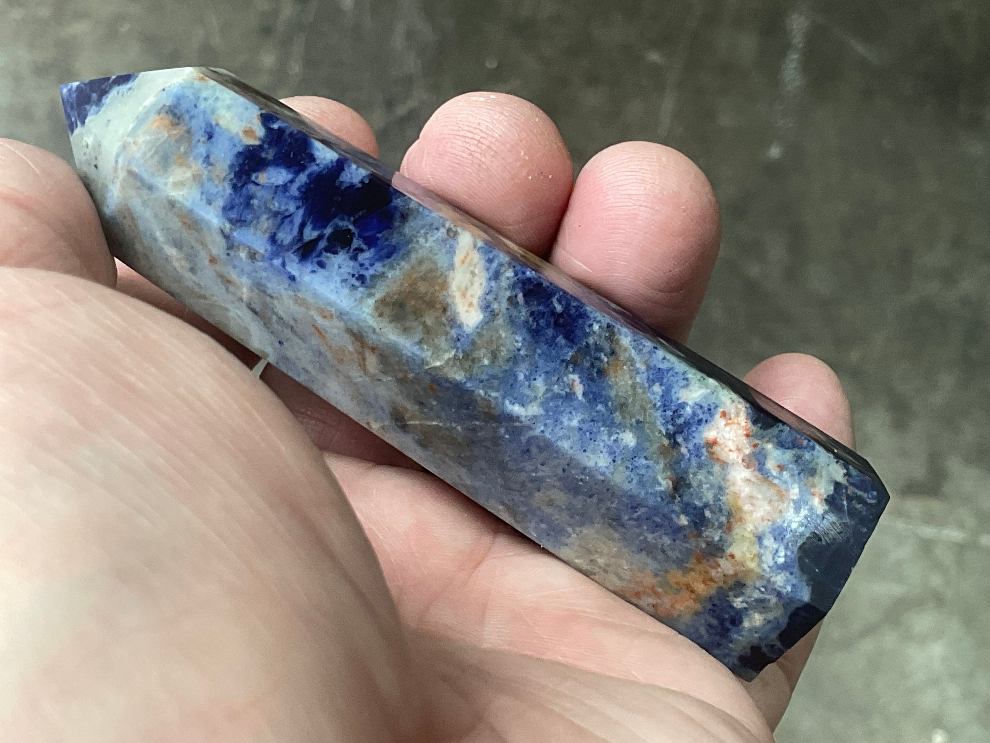 100g Sodalite with Sunstone Generator 3B