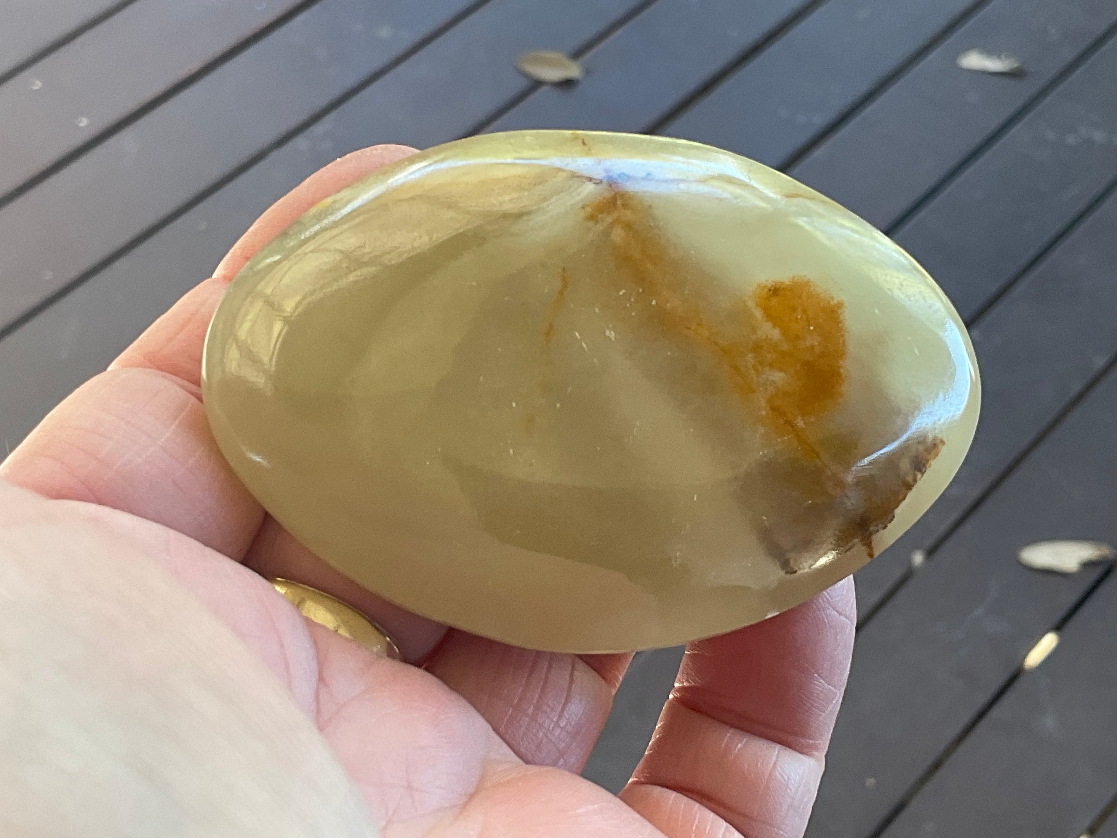 134g Green Banded Onyx (Calcite) Palmstone B