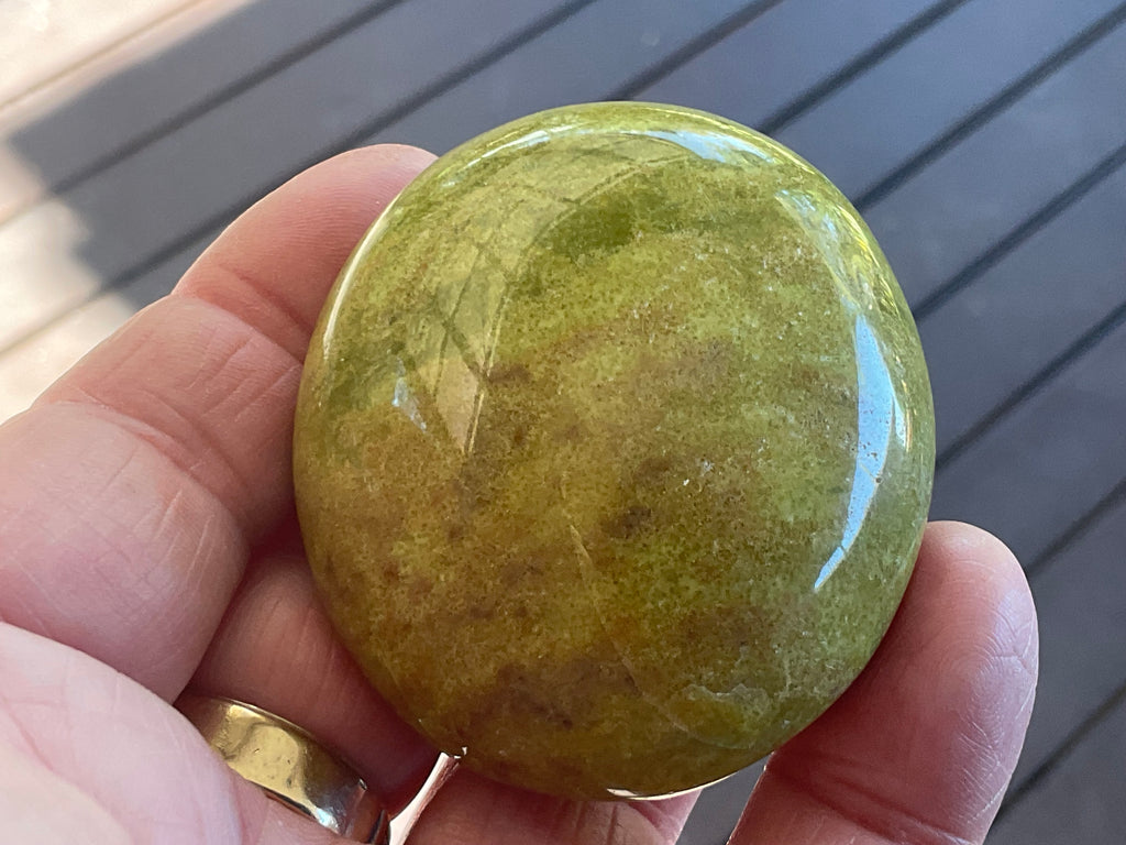 84g Green Opal Palmstone B