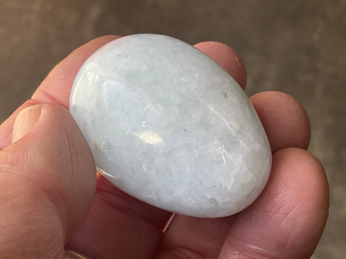 65g Pale Blue Calcite Egg 1F