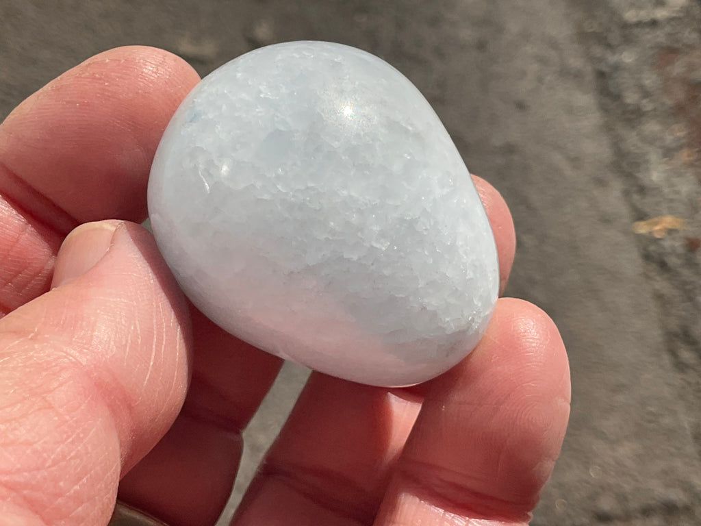 67g Pale Blue Calcite Egg 2B