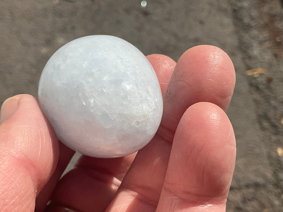 67g Pale Blue Calcite Egg 2B