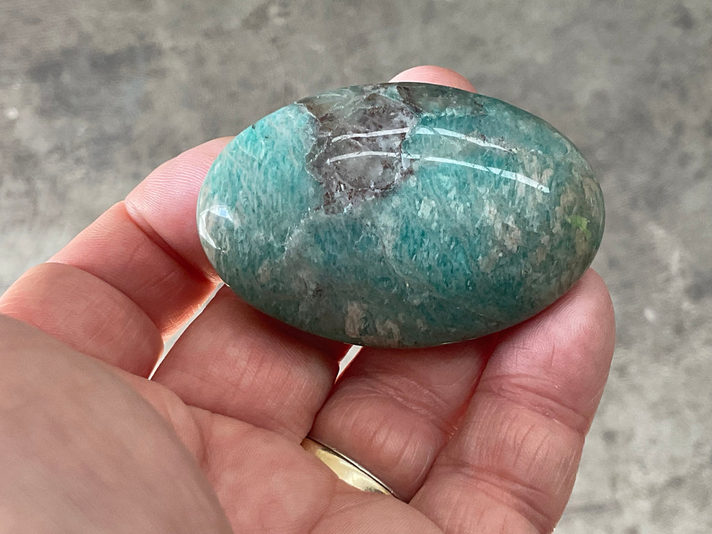 48g Amazonite Palmstone E