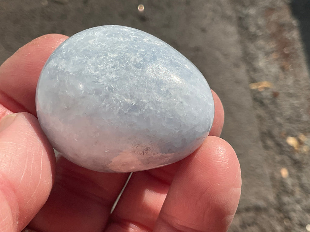 74g Pale Blue Calcite Egg 2D