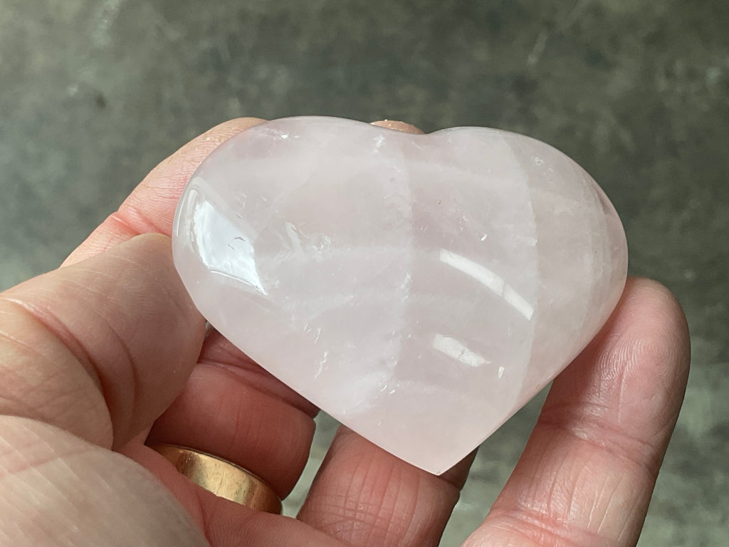86g Rose Quartz Heart 2B