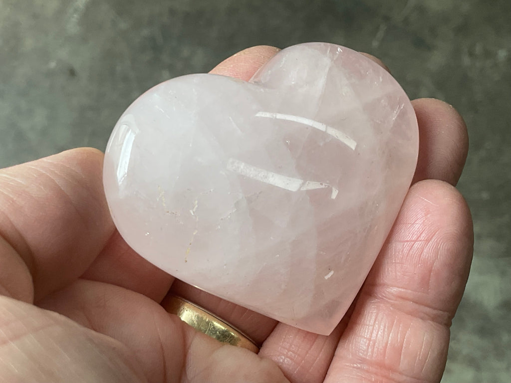 86g Rose Quartz Heart 2B