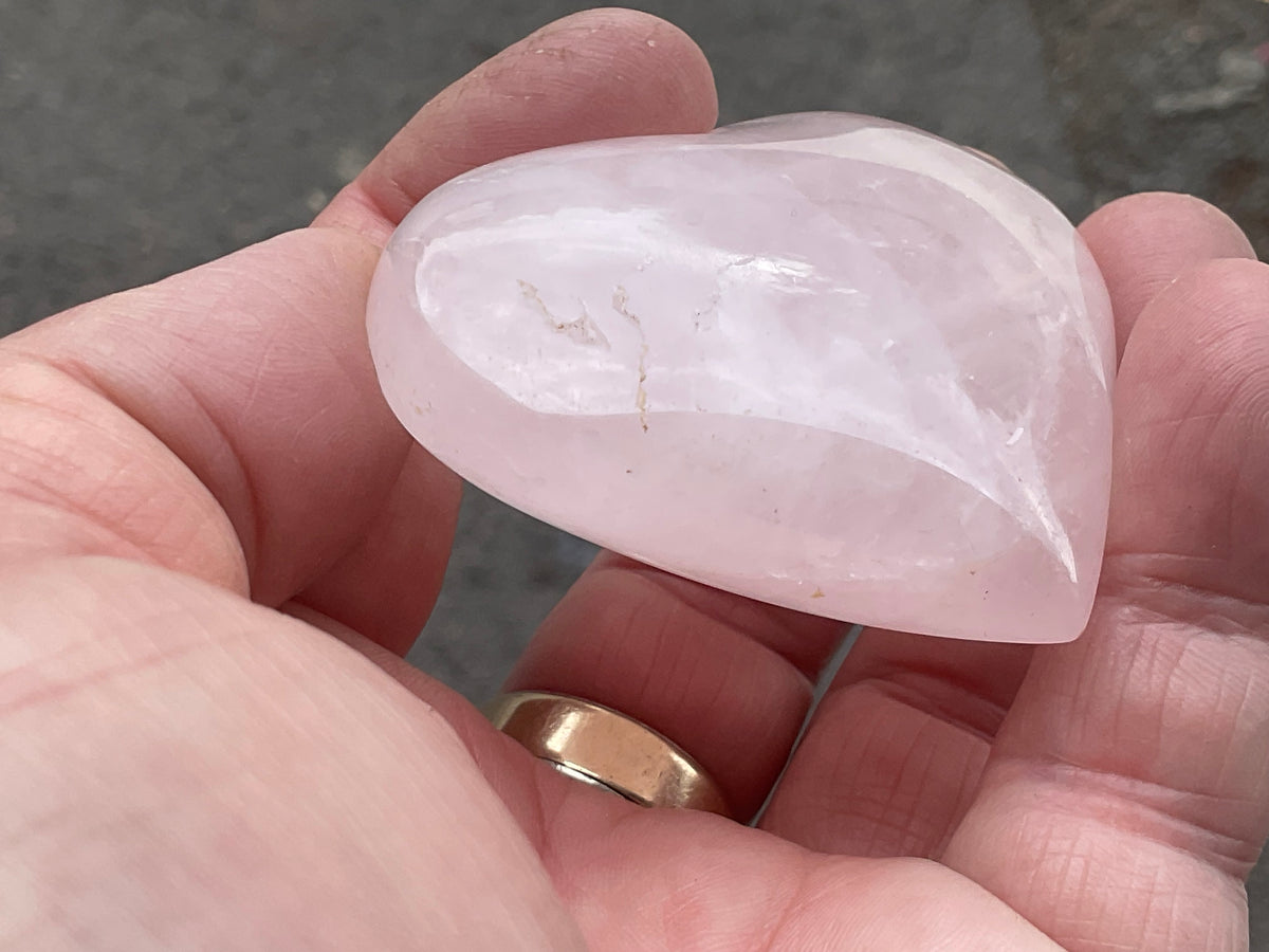 86g Rose Quartz Heart 2B