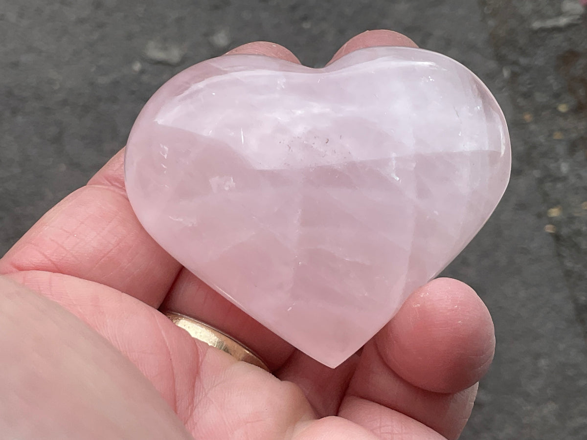 86g Rose Quartz Heart 2B