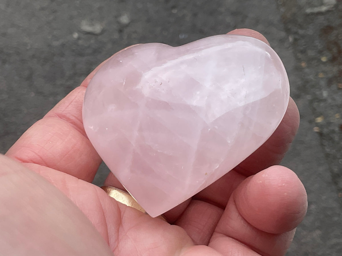 86g Rose Quartz Heart 2B