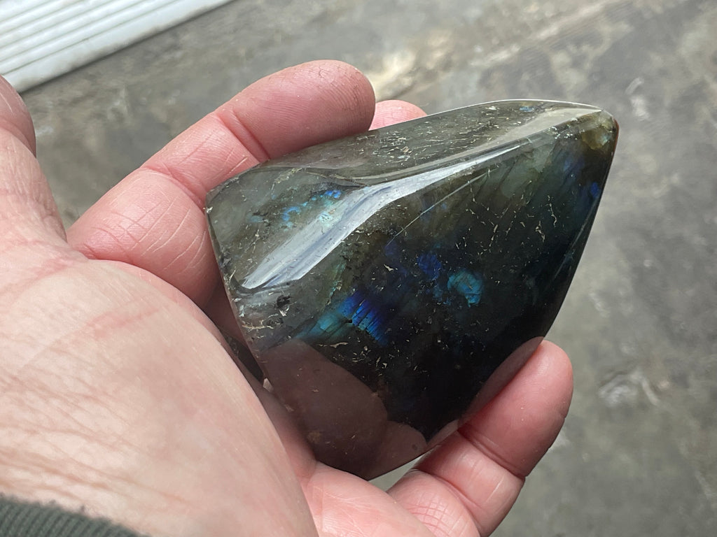 225g Labradorite Palmstone 2B