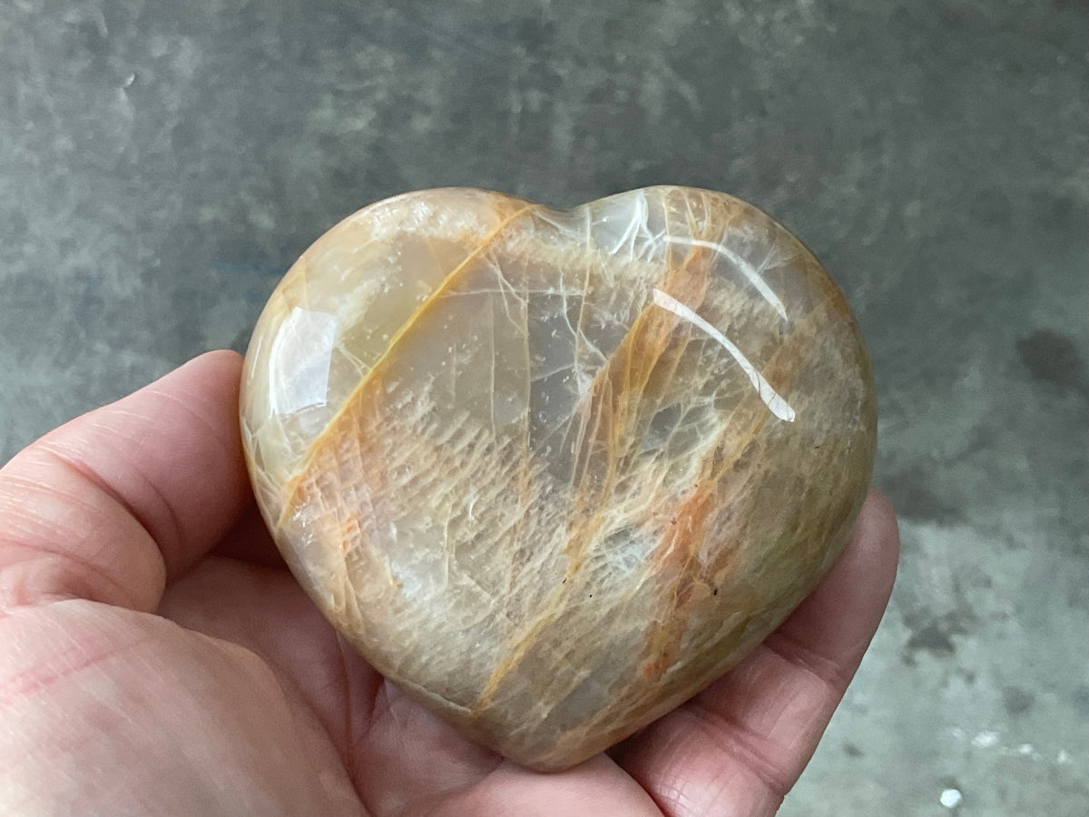 252g Peach Moonstone Heart 2A