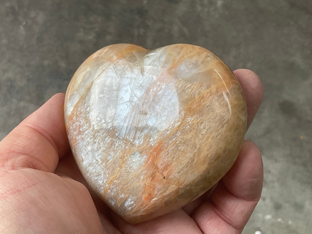 252g Peach Moonstone Heart 2A