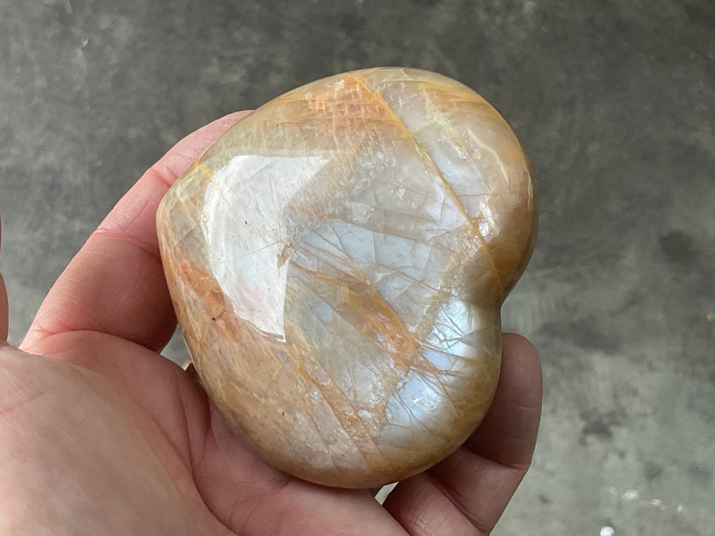 252g Peach Moonstone Heart 2A