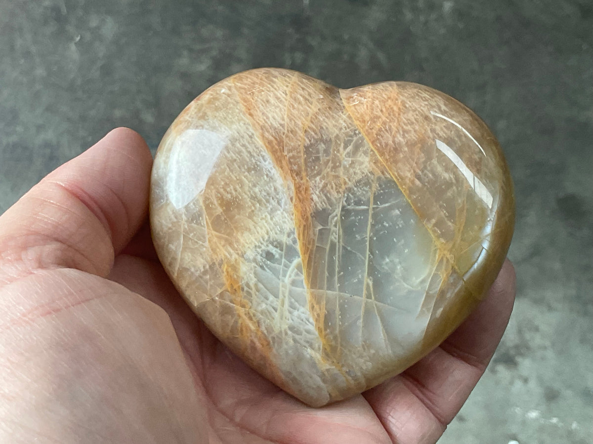 252g Peach Moonstone Heart 2A
