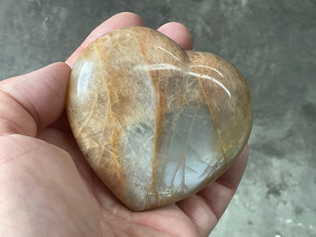 252g Peach Moonstone Heart 2A