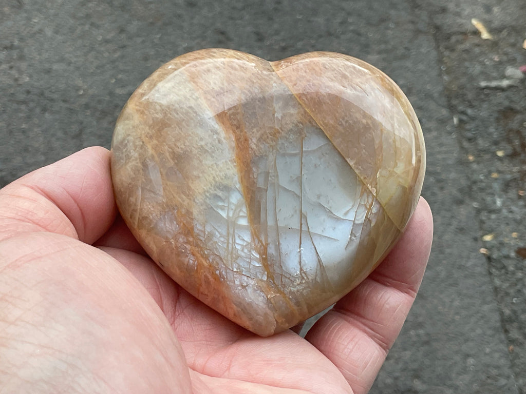 252g Peach Moonstone Heart 2A