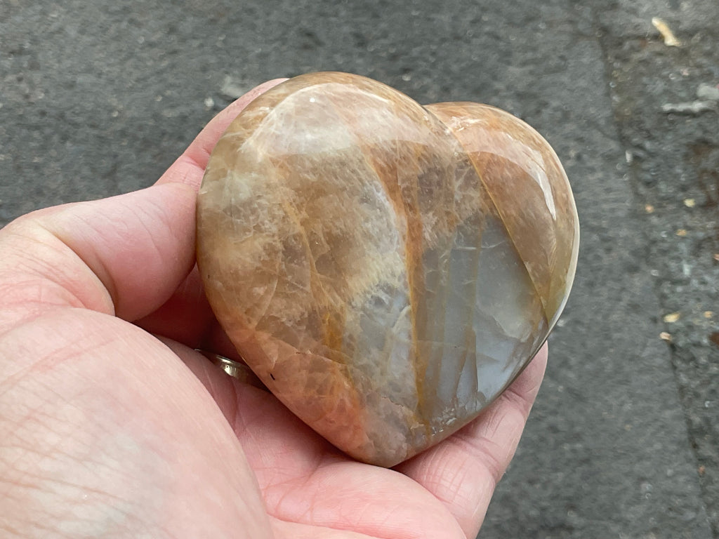 252g Peach Moonstone Heart 2A