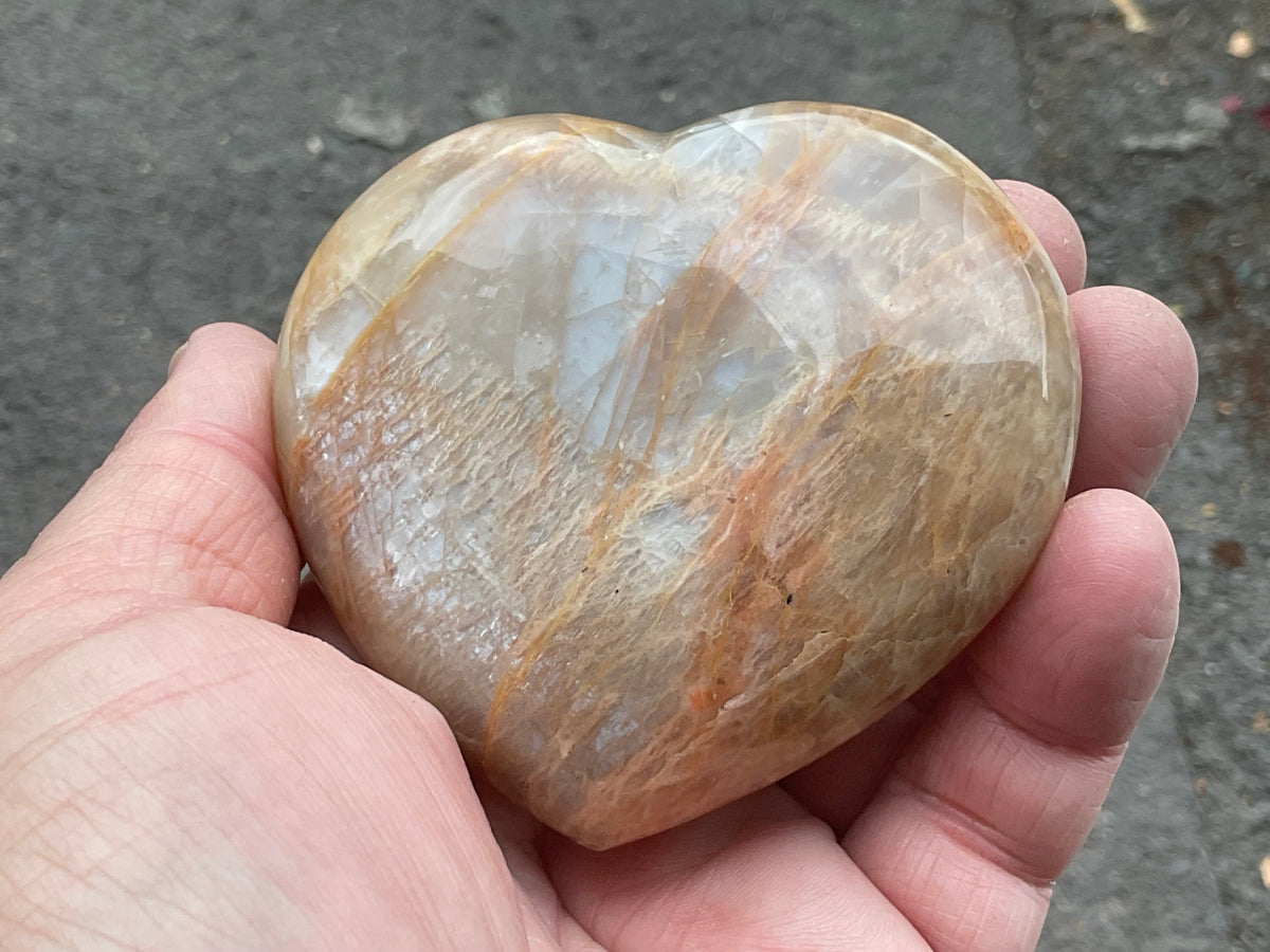 252g Peach Moonstone Heart 2A