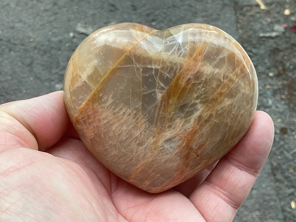 252g Peach Moonstone Heart 2A