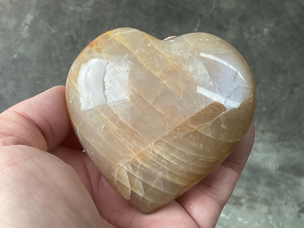 257g Peach Moonstone Heart 2B