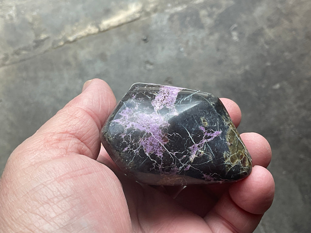 210g Stichtite in Serpentine (Atlantisite) Freeform A