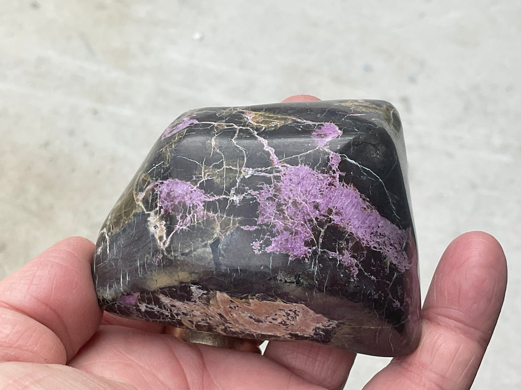 210g Stichtite in Serpentine (Atlantisite) Freeform A