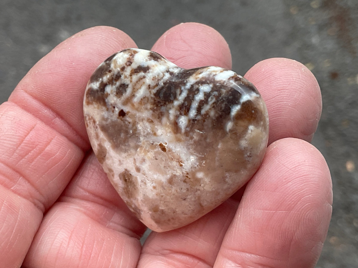 16g Small Chocolate Calcite Heart A4